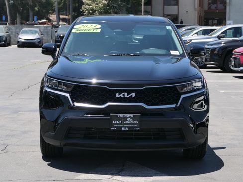 Used 2023 Kia Sorento LX FWD image 8