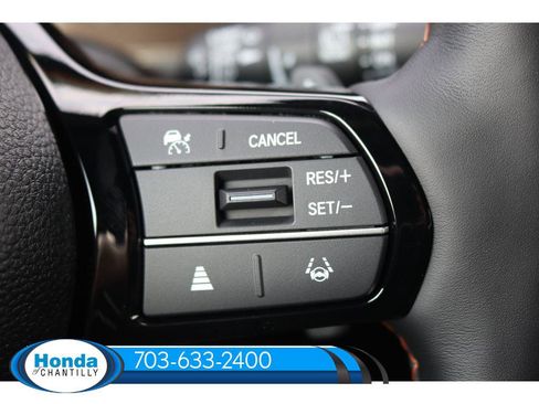 New 2025 Honda Pilot TrailSport image 11