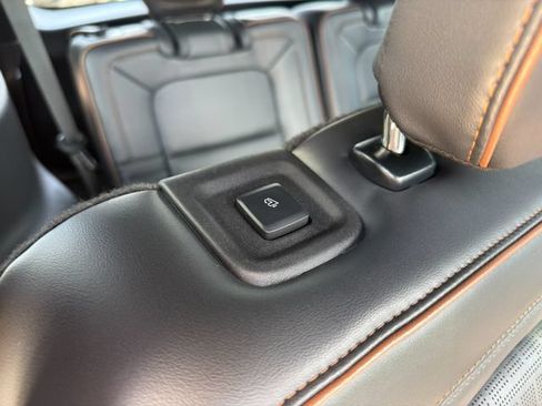 Used 2025 Lincoln Aviator Black Label w/ Black Label Special Edition AWD/4WD image 14
