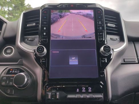 New 2026 RAM 1500 4x4 Crew Cab image 25