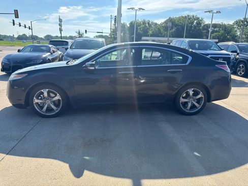 Used 2010 Acura TL SH-AWD image 2