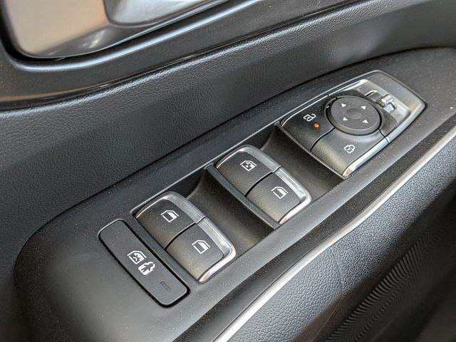 New 2026 Kia Sorento LX FWD image 24