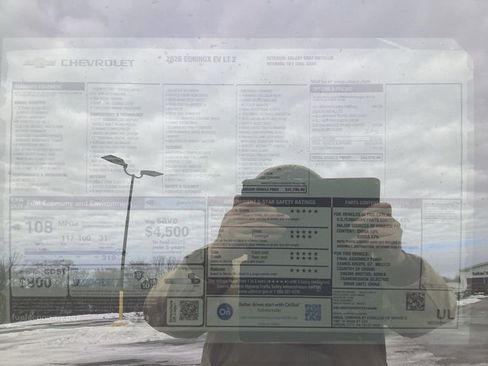 New 2026 Chevrolet Equinox EV LT image 16