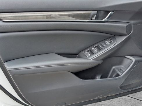 Used 2021 Honda Accord Sport image 26