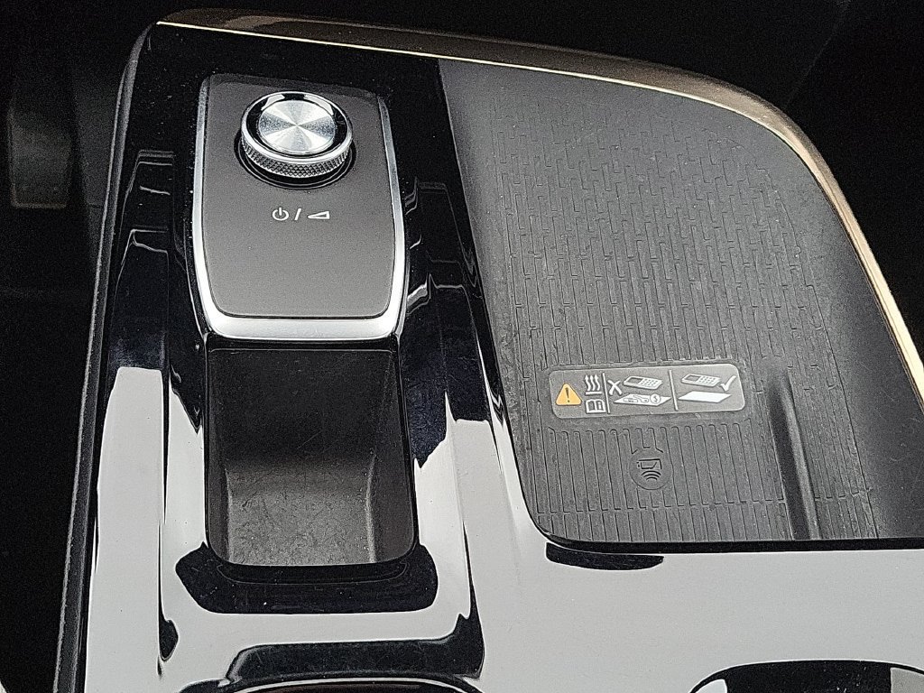 Used 2025 Buick Enclave Avenir w/ Trailering Package, 5000 lbs. FWD image 36