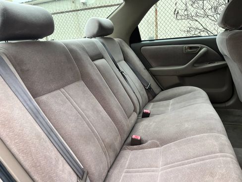 Used 1998 Toyota Camry CE image 15
