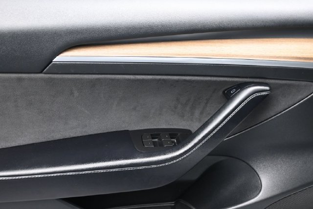 Used 2023 Tesla Model 3 Standard Range RWD image 10