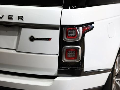 Used 2021 Land Rover Range Rover SV Autobiography Dynamic image 30