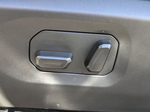 Used 2025 Jeep Wrangler Unlimited Sahara w/ Safety Group image 23