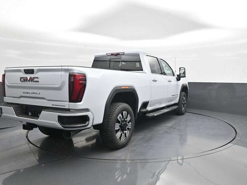 New 2026 GMC Sierra 2500 Denali w/ Technology Package AWD/4WD image 7