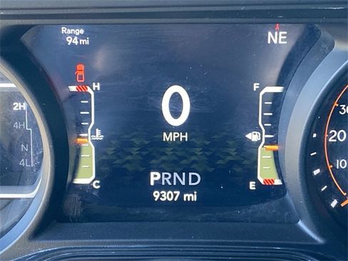 Used 2024 Jeep Gladiator Sport image 16