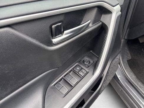 Certified 2025 Toyota RAV4 XLE AWD/4WD image 12