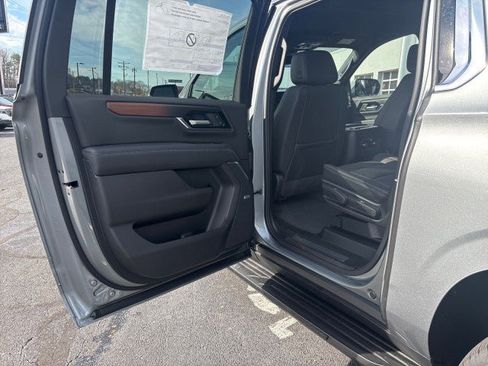 New 2026 GMC Yukon XL Denali image 28