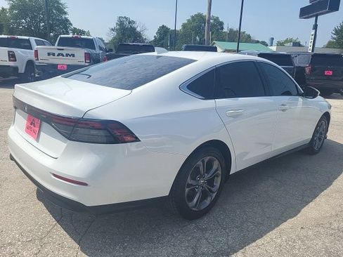 Used 2023 Honda Accord EX image 9