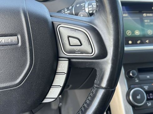 Used 2017 Land Rover Range Rover Evoque SE Premium AWD/4WD image 12