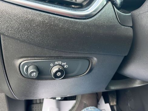 Used 2024 Chevrolet Equinox LS w/ LS Convenience Package image 13