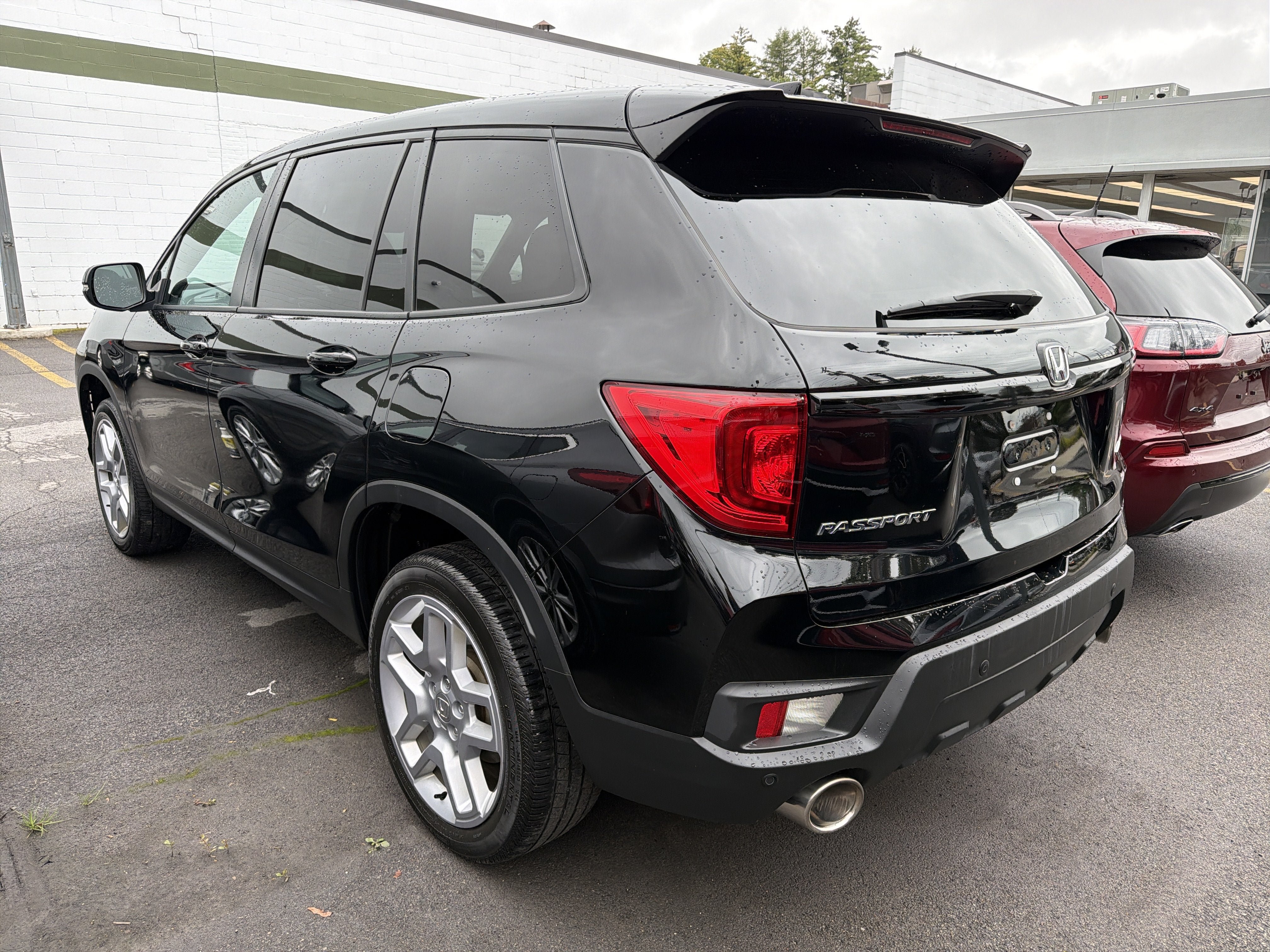 Used 2025 Honda Passport EX-L image 5