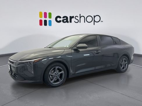 Used 2025 Kia K4 FWD image 1