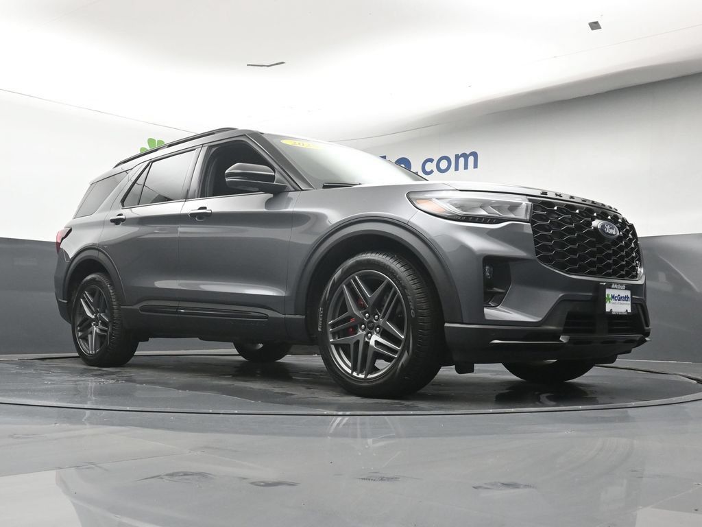 Used 2025 Ford Explorer ST AWD/4WD image 25