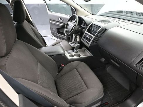 Used 2010 Ford Edge SE FWD image 42