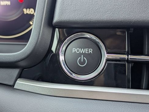 New 2025 Mitsubishi Outlander SE AWD/4WD image 32