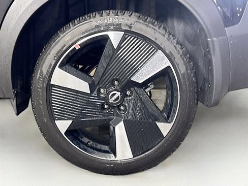 New 2025 Nissan Kicks SR w/ SR Premium Package image 26