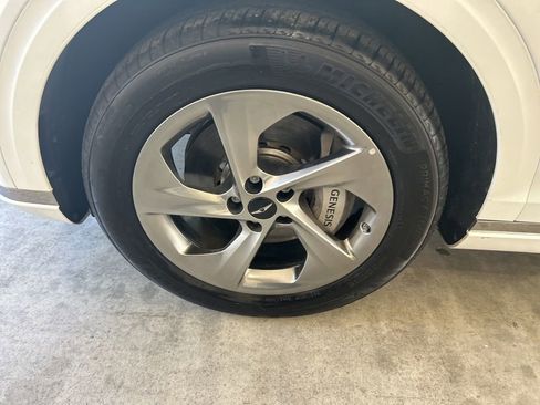 Used 2026 Genesis GV70 2.5T AWD/4WD image 15