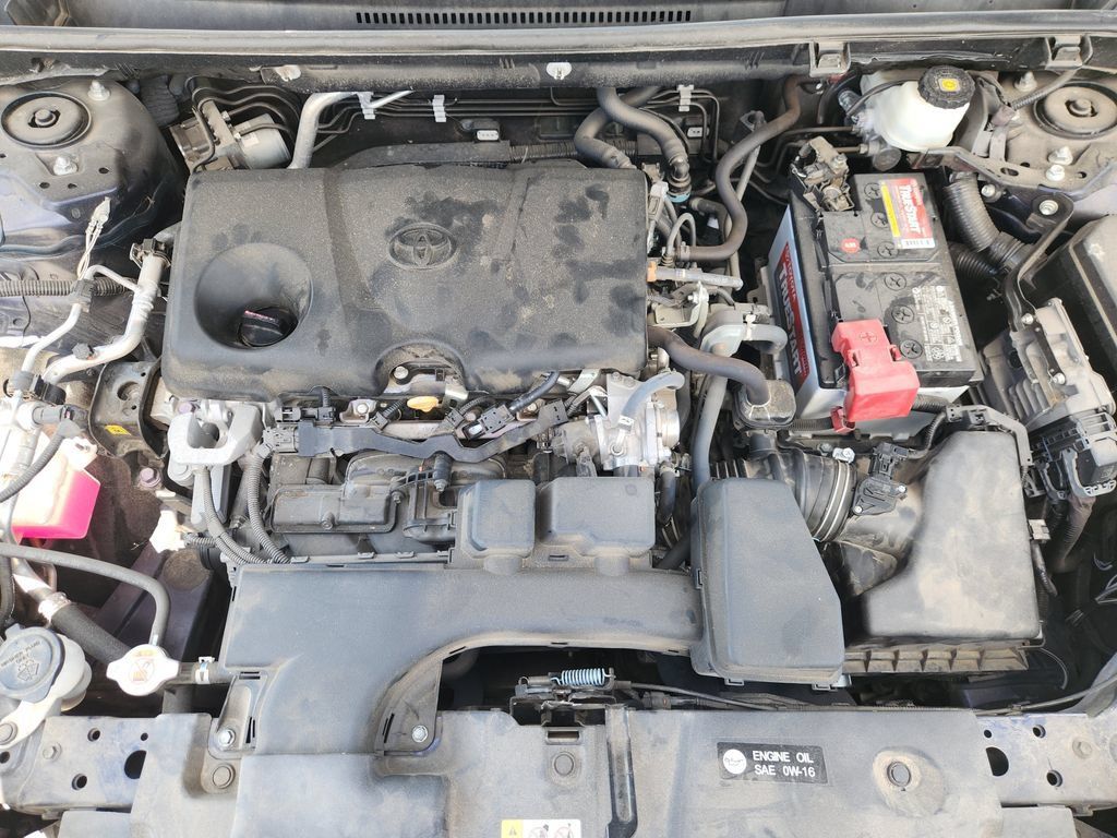 Used 2022 Toyota RAV4 XLE w/ Convenience Package FWD image 25