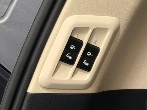 Used 2022 Lexus GX 460 Premium AWD/4WD image 44