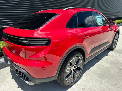 Used 2026 Porsche Macan 4S Electric AWD/4WD image 10