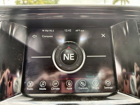 Used 2022 Dodge Durango SXT w/ Anodized Platinum Package image 19