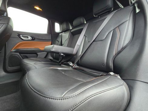 Used 2024 Jeep Compass Limited image 19