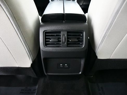Used 2023 Nissan Rogue SV AWD/4WD image 20