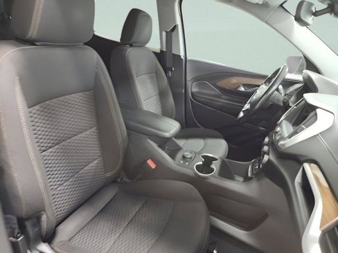 Used 2020 GMC Terrain SLE w/ Driver Convenience Package image 16