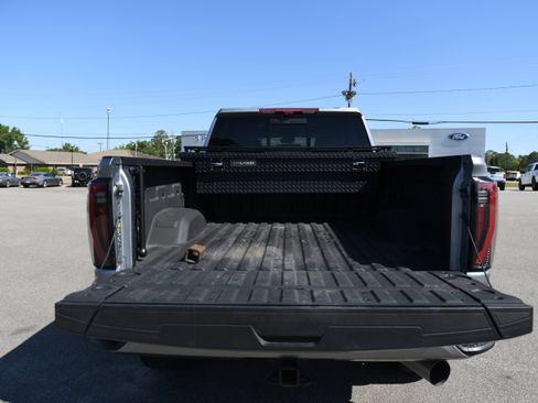 Used 2025 GMC Sierra 2500 AT4 w/ AT4 Premium Plus Package AWD/4WD image 15