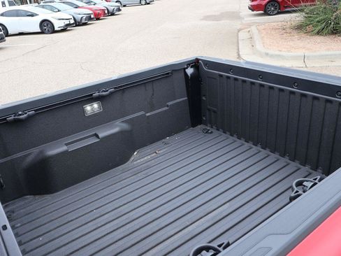Used 2025 Toyota Tacoma SR5 AWD/4WD image 15
