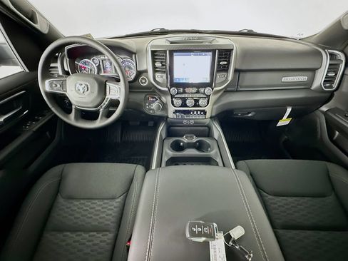 New 2026 RAM 1500 Big Horn AWD/4WD image 9