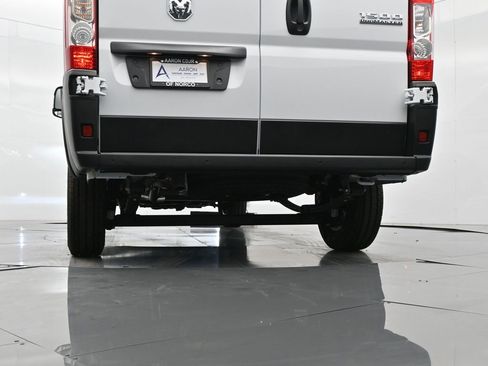New 2025 RAM ProMaster 1500 w/ Quick Order Package 22G SLT image 37