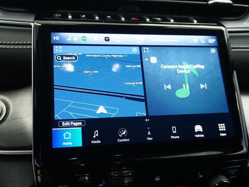 Certified 2023 Jeep Grand Cherokee Limited w/ Black Appearance Package image 29