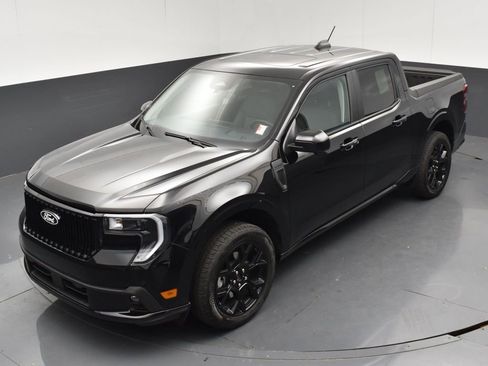 New 2025 Ford Maverick Lobo AWD/4WD image 28