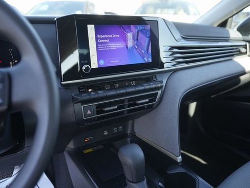 Used 2025 Toyota Camry LE image 25