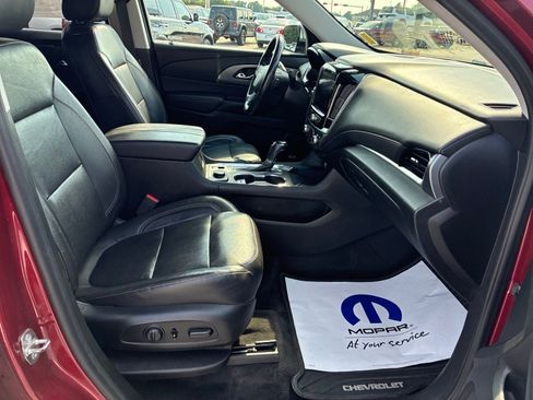 Used 2020 Chevrolet Traverse Premier AWD/4WD image 21