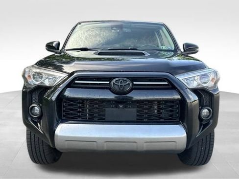Used 2022 Toyota 4Runner TRD Off-Road Premium AWD/4WD image 22