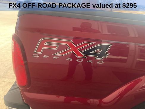 Used 2014 Ford F250 Lariat w/ Lariat Interior Package image 14