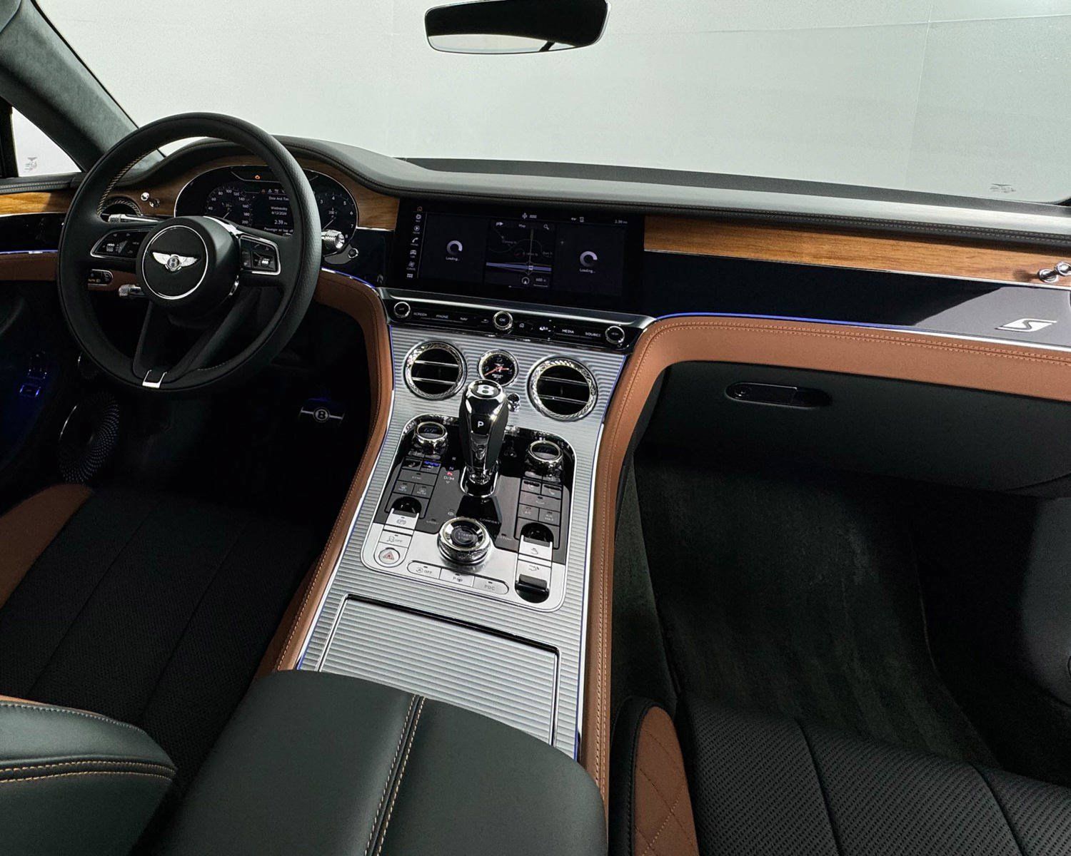 Used 2024 Bentley Continental GT V8 AWD/4WD image 4