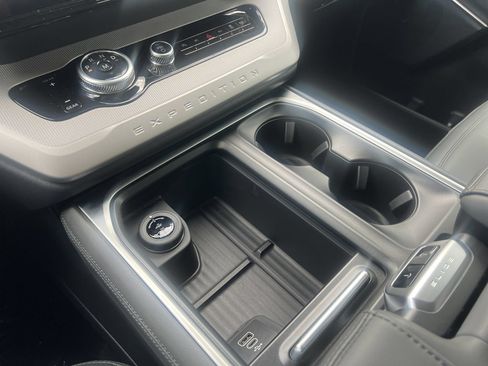 New 2027 Ford Expedition Active RWD image 7