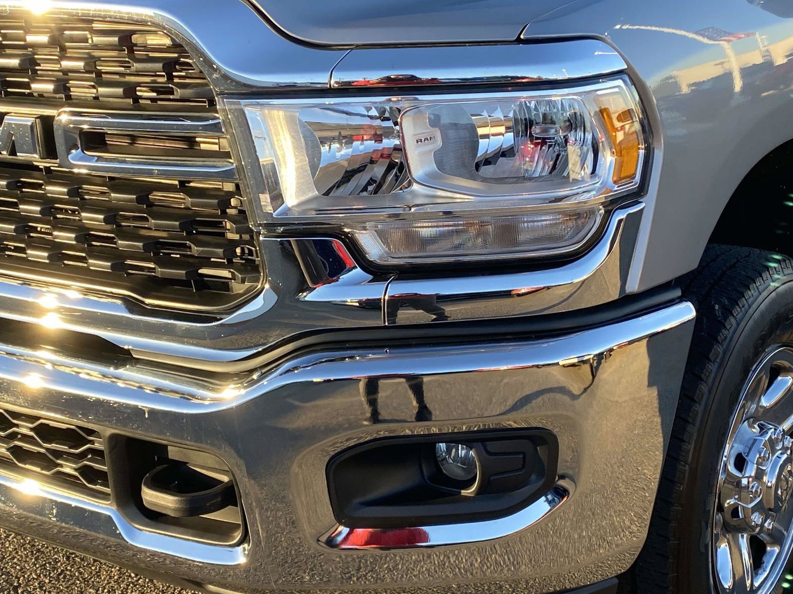 Used 2024 RAM 2500 Big Horn w/ Bed Utility Group AWD/4WD image 5