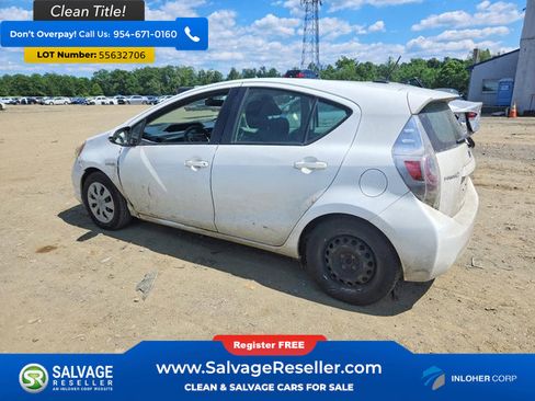 Used 2013 Toyota Prius C Three FWD image 3