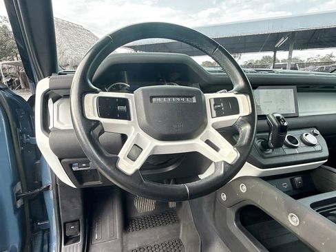 Used 2023 Land Rover Defender 90 SE AWD/4WD image 12