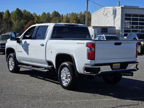 Used 2024 Chevrolet Silverado 2500 LTZ image 24